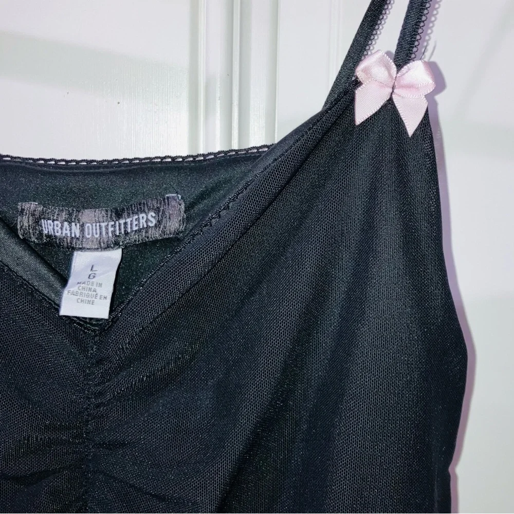 Y2K Urban Outfitters Ruched Black Pink Bow Top Coquette Girl 00’s Gossip Girl L - Picture 6 of 8